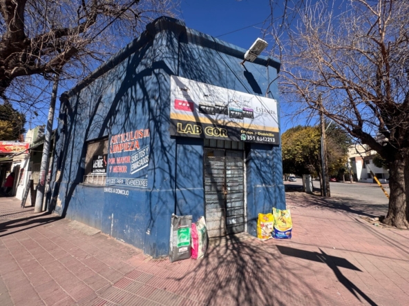 Local esquina Alta Cordoba