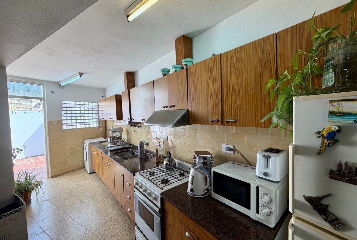 Casa 3 Dormitorios en Alto Alberdi Una Planta Cochera Doble