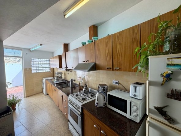 Casa 3 Dormitorios en Alto Alberdi Una Planta Cochera Doble